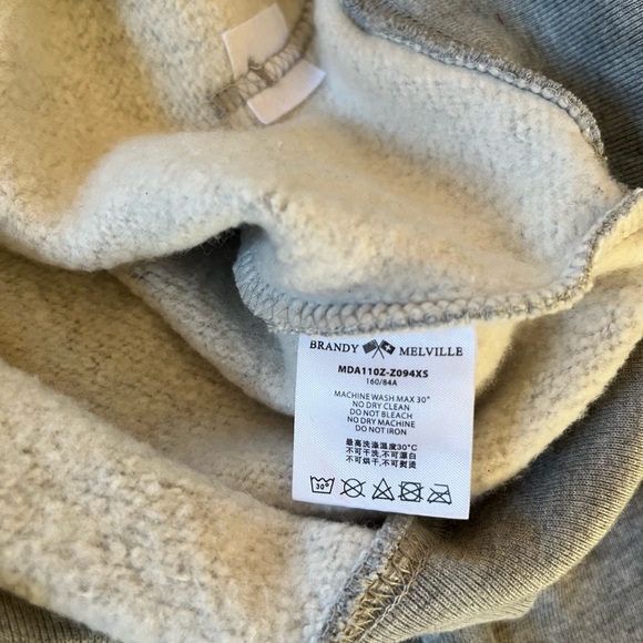 Brandy Melville Sweatshirt Bundle - Picture 4 of 11